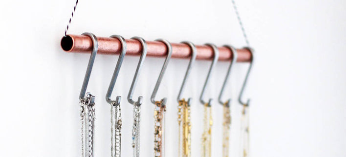 DIY Necklace Holder (for the minimalist)