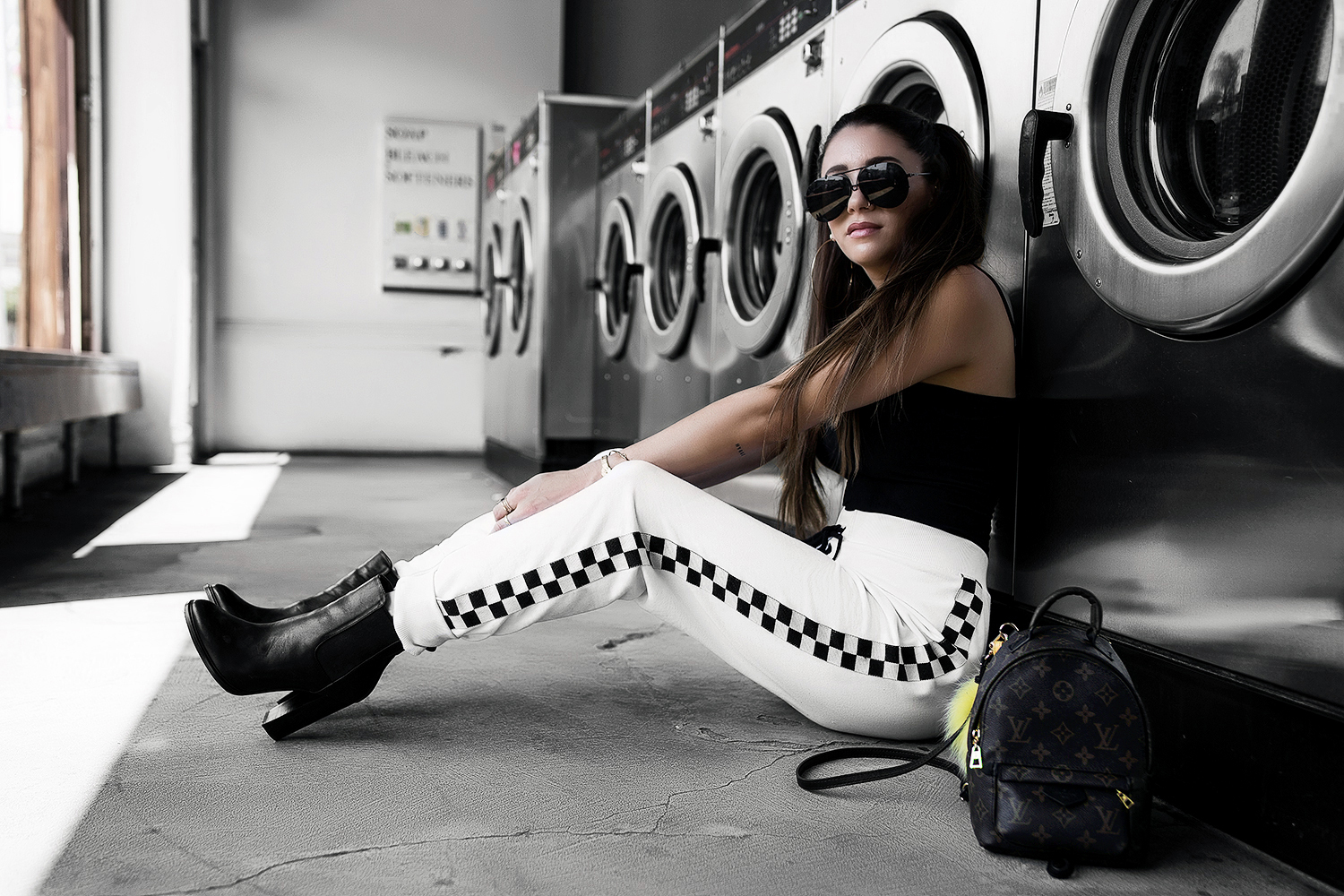 fashion blogger black and white street style